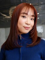 オーオ シカシカ(OOO YY) ミディアム顔まわりレイヤー×ブリーチなしオレンジカラー