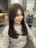 山野愛子美容室 銀座店&nbsp;前髪なし顔まわりレイヤーカット透明感カラーグレージュカラー