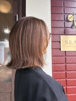 シー(SEA)&nbsp;抜け感外ハネミディボブ