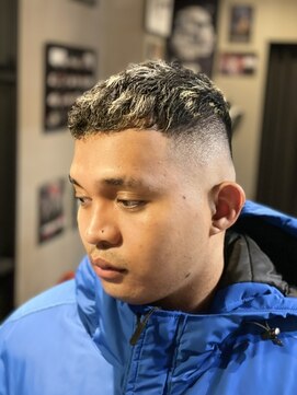 バーバー スタジオ ラフテル(Barber Studio RAFTEL) フェードスタイル