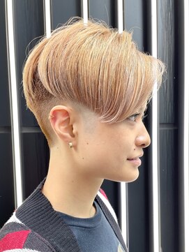 ピークアブー 原宿ハラカド(PEEK-A-BOO) 前下がりショートハイライト外国人ショートハイトーンショート