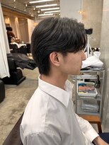 ピア ヘアーデザイン プレミアム(Pia hair design premium) メンズカット　毛流れパーマ　センターパート　pia