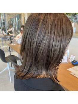 ヘアーエスクールエミュ(hair S. COEUR emu)の写真/キープ力が高いグレイカラーが人気！艶のある上品な仕上がりが叶う♪