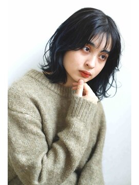 ムウ 難波(MOU) ミディアムレイヤーボブルフ黒髪ネビージュ小顔ワンレン20代30代