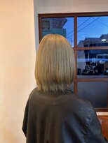 ローレン(LOREM)&nbsp;ホワイトミルクティー/ミニボブ/ハイトーン/小顔レイヤーカット