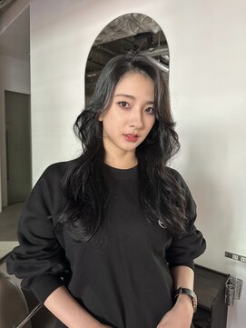 ミンクスオーバー(MINX OVER) メルティカラーフェミニンロング似合わせカット