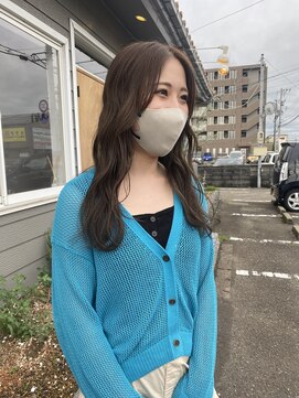 ニュード(niud) オリーブベージュ