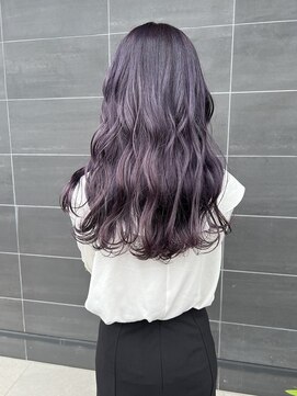 アチーブティルスマートサロン 豊川末広通店(achieve till Smart Salon) 透明感透け感暗髪ブルーラベンダー ツヤ髪ウェーブロング