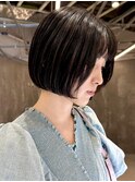 きりっぱなしボブ/顔まわりレイヤー/大人ボブ/内巻き/黒髪