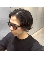 ニコフクオカヘアーメイク(NIKO Fukuoka Hair Make)&nbsp;「NIKO」メンズボブ　センターパートパーマ　メンズミディアム