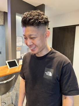 ラポードヘアークラフト(RAPPORD hair craft) 極道パーマ×フェード