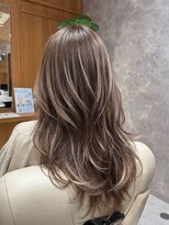 ラメールアヴェダ イオンモール秋田店(Lamelu AVEDA) 透け感ベージュ × ナチュラルハイライト