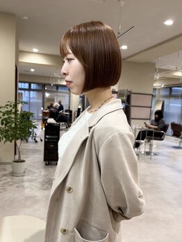 フィーカ(FIKA)の写真/【20時まで営業/上田】ショート・ボブ特化型スタッフ在籍!