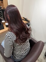 アトレ 福岡大名店(attrait)&nbsp;艶やかなレッドロング。カット×カラー×トリートメントで叶える