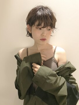 ロティー(loty) 耳掛けショート×ニュアンスパーマ
