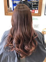 シェルパ ヘアー スキン ホスピタル(Sherpa hair skin hospital)&nbsp;赤メッシュスタイル