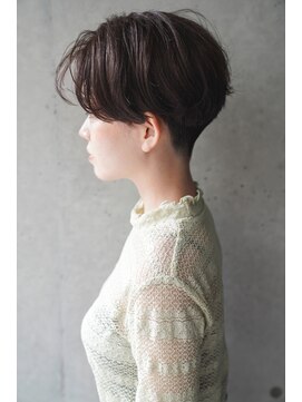 カライング(ing) 【+～ing】ハンサム刈り上げ女子ベリーショート【畠山竜哉】