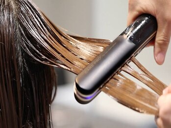 リアプト(Liapt)の写真/毛先がバサバサで固くなったダメージヘアも繰り返しすることで改善されて極上のうるさらな美髪に！