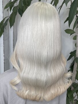 アン(Hair make un) 【ホワイトカラー】オフホワイトカラー♪