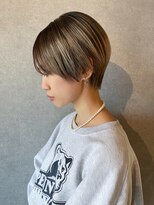 イトシテ&nbsp;グラデーションandハイライトベージュ×ショート【本多身和子】