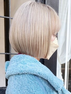 カムジーヘッド(COMEGHEAD) ダブルカラーミニボブインナーカラーケアブリーチベージュカラー