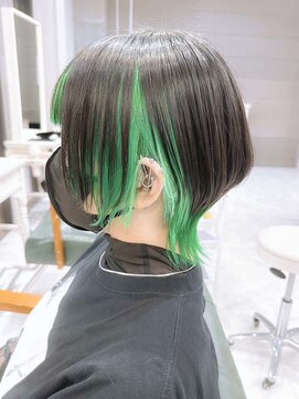 デイズ(days) ツートンバイカラーツーブロックショート  ウルフハイライト