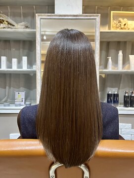 ボンド(Bond) カット+艶髪カラー+ULTOWAtr＋TOKIOtr