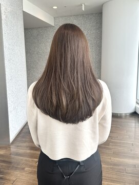 ザック ヴィ(ZACC  vie) レイヤーカット/セミロング/艶カラー/学割U24