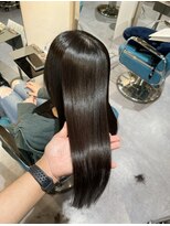 リラエ(Lyrae)&nbsp;縮毛矯正/髪質改善/美髪カラー/トリートメント【大阪/西梅田】