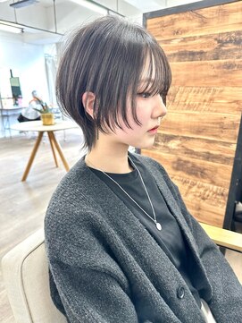 ルアン 上通り(ruen) ウルフショート 顔周りレイヤー 熊本 ruen 山田大貴