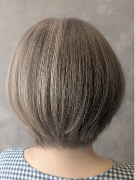 ザ ラブズ ラフズ ヘアー 本店(the loves laughs hair) 白髪ぼかしハイライト/まるみボブ/くすみベージュ