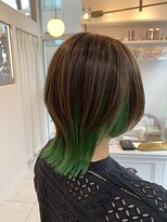 ルルバイアズール 草加店(LULU by azule)&nbsp;ウルフカット,インナーカラー，グリーン【草加】