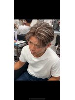 メンズサロン キング 梅田店(Men’s salon K!ng)&nbsp;フェザーショートアップバングセンターパートメンズハイライト