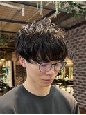 メガネにも合う！インテリゆるふわシャドウパーマ