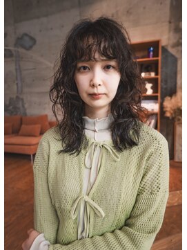 シカ(sica) ミディアムスタイルくるっとパーマ