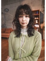 シカ(sica) ミディアムスタイルくるっとパーマ