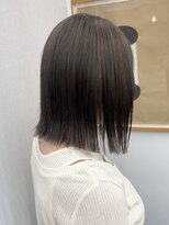 シベルバレー 横浜(sibell)&nbsp;20代30代切りっぱなしボブタッセルボブ顔周りレイヤーオリーブ
