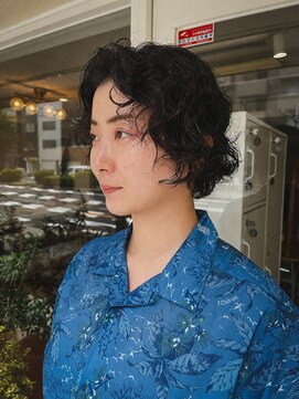 ハク メゾン(HaKU maison) センター分けレイヤーボブパーマ