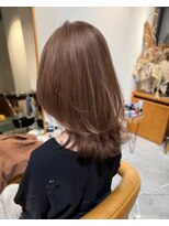 ヴィヴィッド オモテサンドウ(ViViD omotesando)&nbsp;くびれミディアム　グレージュ　透明感カラー