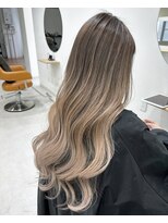 イト(ito.)&nbsp;他店バレイヤージュ修正_ レイヤーロング_グレーベージュ