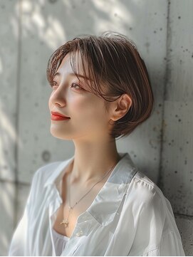 クラン 岡本(Chlan) 小顔似合わせ耳掛けショート×シースルー前髪