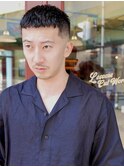フェードカット　クロップ　バズカット