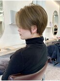 ハンサムショートミルクティイルミナカラーブリーチカラー
