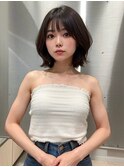 大人可愛い20代30代40代小顔ワンサイドショートボブ丸み前下がり