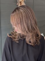 マーシュ(marshu) バタフライレイヤー× ベールハイライト