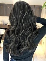 ヨロ 小岩(YOLO)&nbsp;小岩ハイライトミルクティーグレージュレイヤーカット