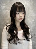 海外風レイヤーロングミディアムハッシュカット顔まわり