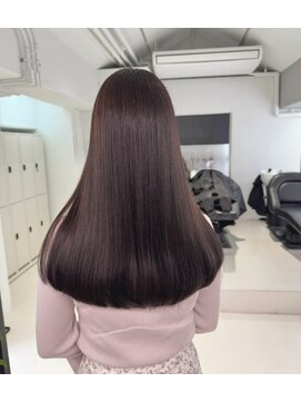 ロマリア ヒルズ 表参道 原宿(Lomalia HILLS) 似合わせカットツヤ髪ケアカラー[表参道ケアブリーチ縮毛矯正]