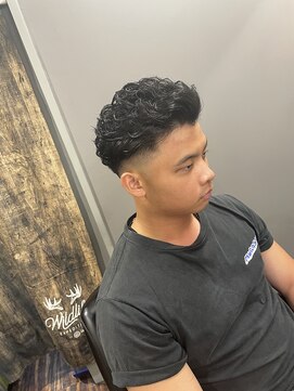 バーニーズ バーバークラブ(BARNEYS BARBER CLUB) パーマスタイル