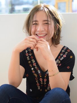 クラン(CLAN) 外国人風抜け感ルーズボブ